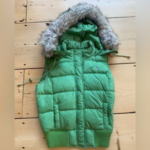 A&F Green Down Puffer Vest w detachable faux fur hood